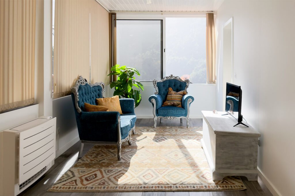 Madeira traditional living room