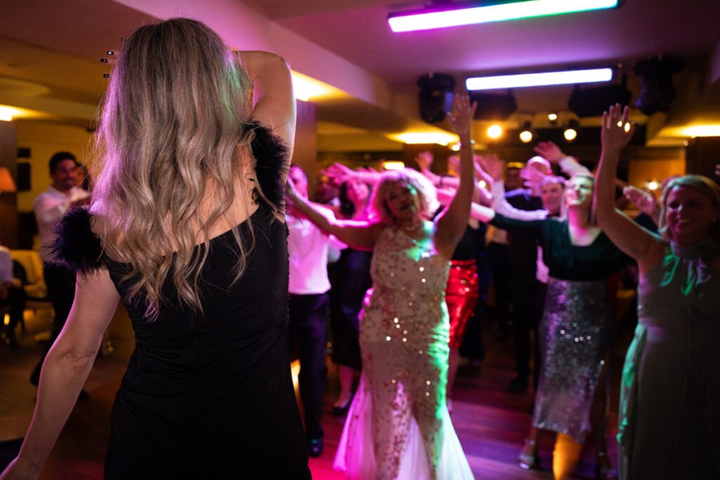 Niurys Oliveras leading a vibrant Latin party animation in Madeira. Best nightlife and social dancing event in Funchal